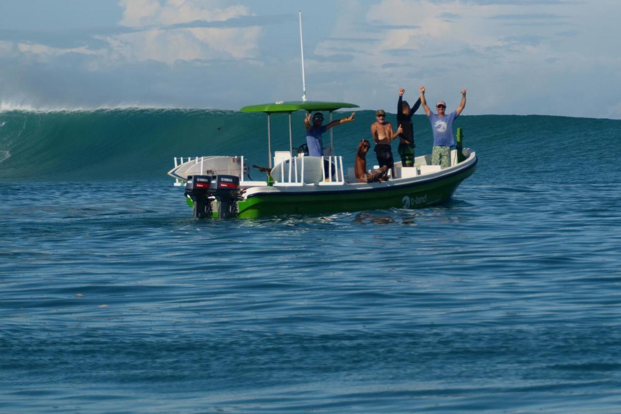 T-Land Resort Nembrala Bagian luar foto
