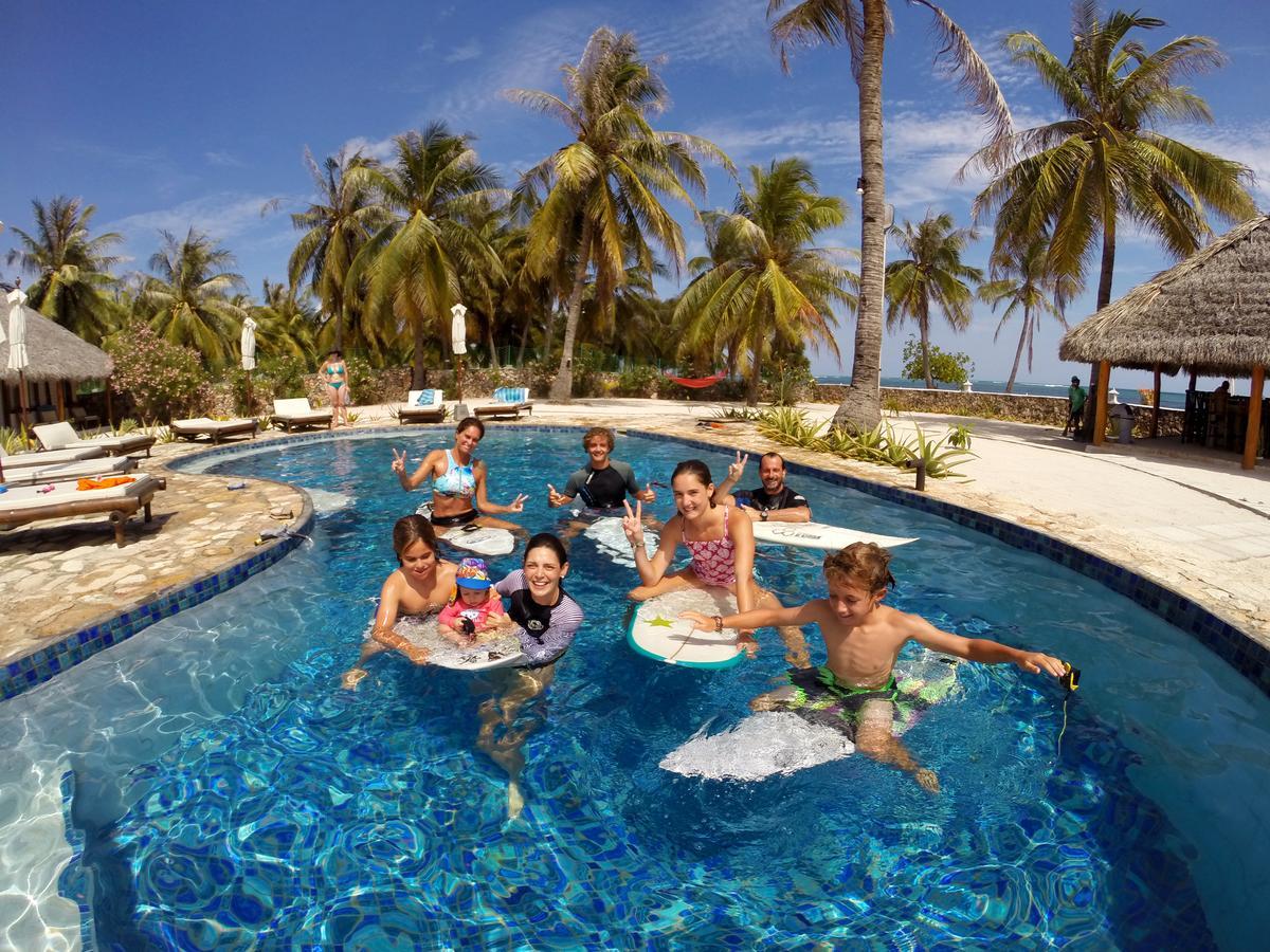 T-Land Resort Nembrala Bagian luar foto